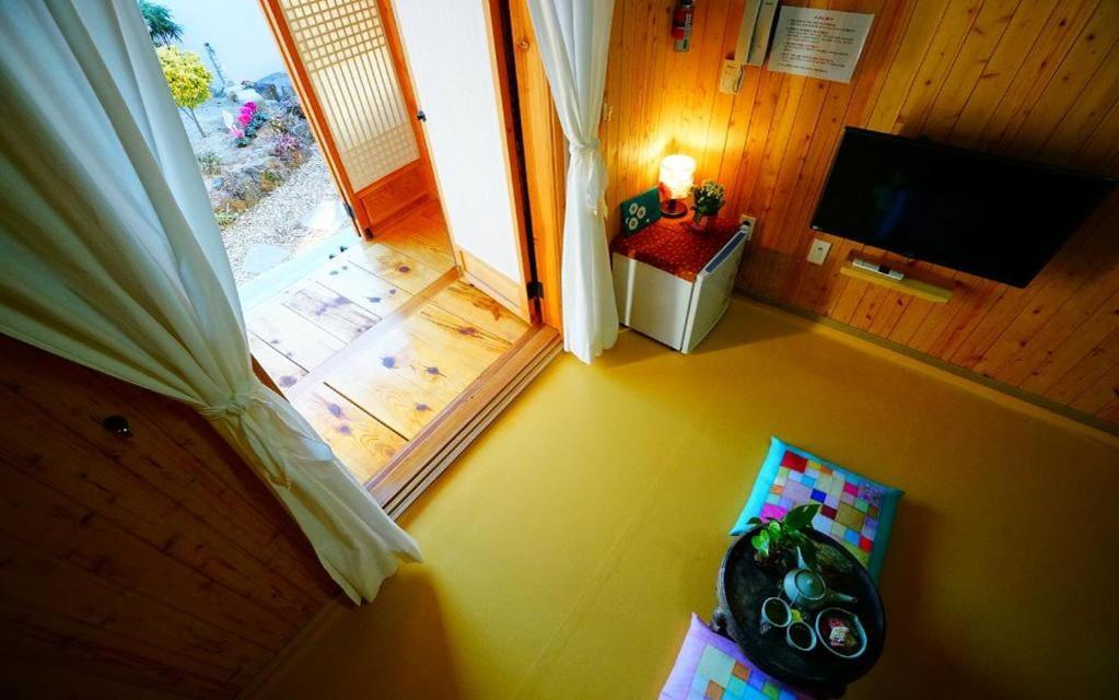 Full Of Love Guesthouse Jeonju Extérieur photo